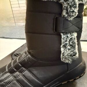 Women's Black Winter Boots
